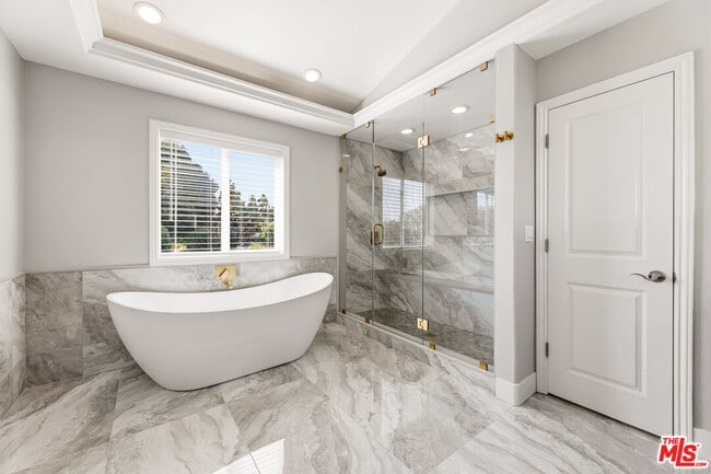 Building Photo - 1832 11th St