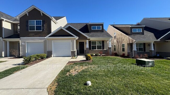 Primary Photo - 119 Red Plum Ln