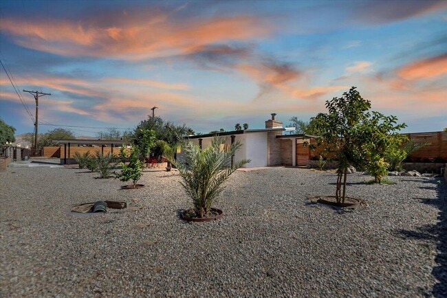 Primary Photo - 32300 Shadow Mountain Ln