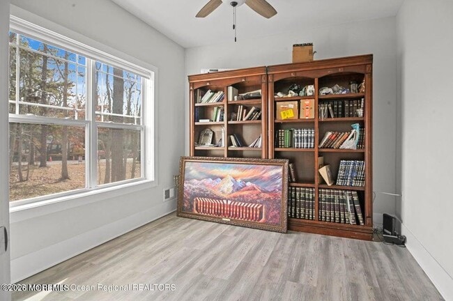 Building Photo - 192 Willow Dr