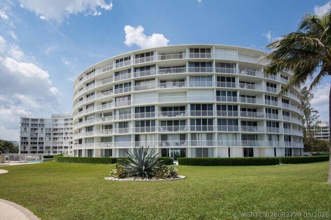Building Photo - 2780 S Ocean Blvd