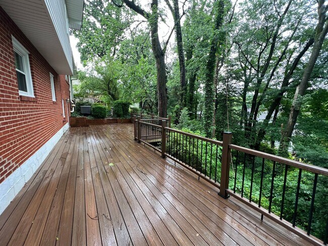 Building Photo - Single Family home in Alexandria- Minutes to Ft Belvior