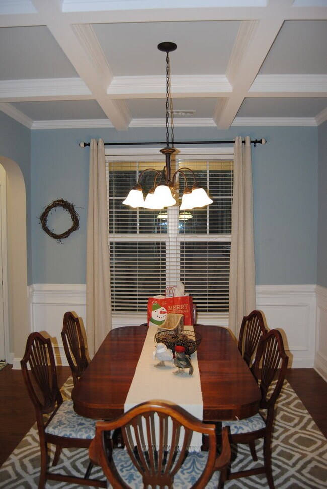 Building Photo - Spacious 4-Bedroom Home with Loft, New Car...