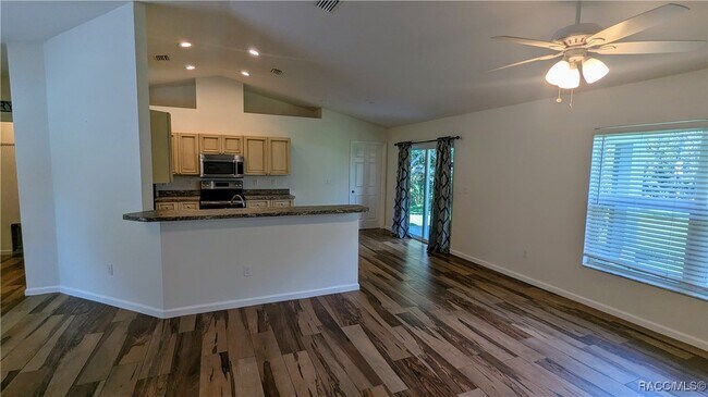 Building Photo - 5333 W Homosassa Trail