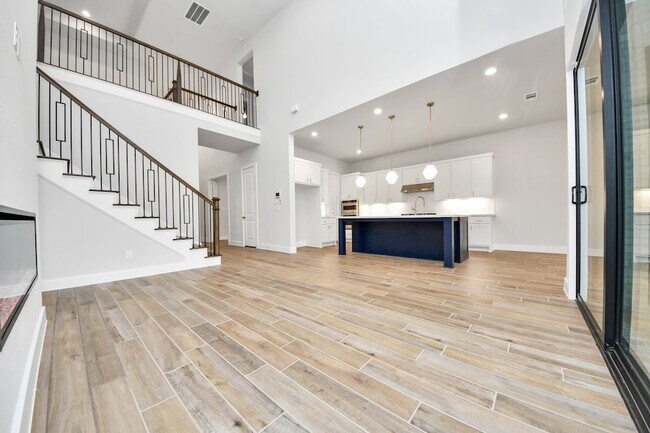 Building Photo - 26907 Southwick Vly Ln