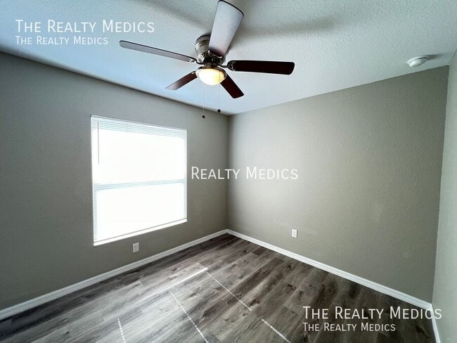 Building Photo - 405 Malauka Loop