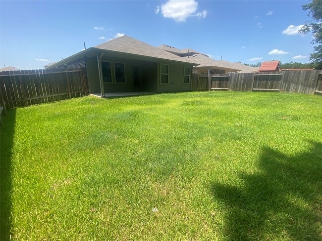 Building Photo - 16937 Rich Pines Dr