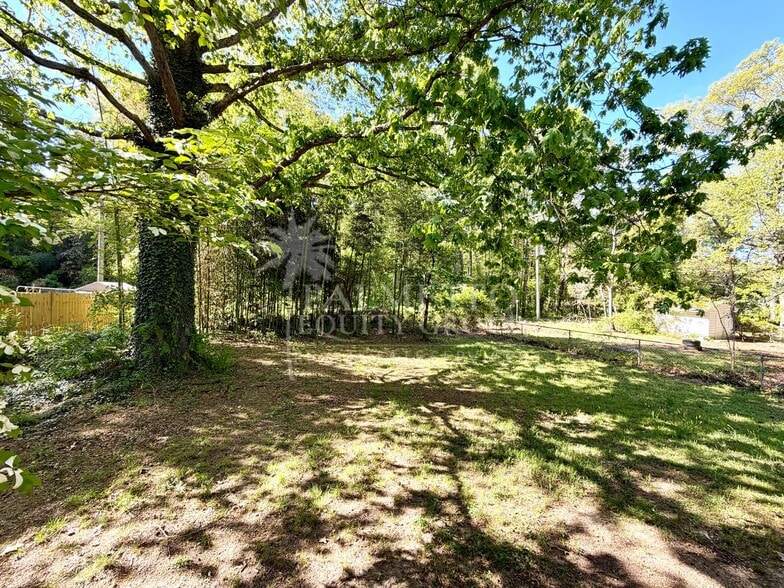 Building Photo - 4224 Kildare Dr