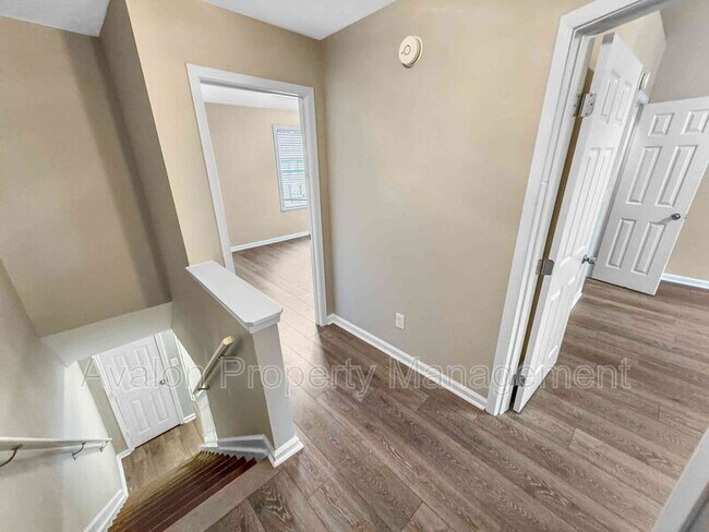 Building Photo - 3575 Kennesaw Station Dr