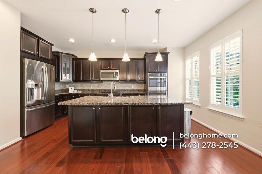 Building Photo - 719 River Mist Dr