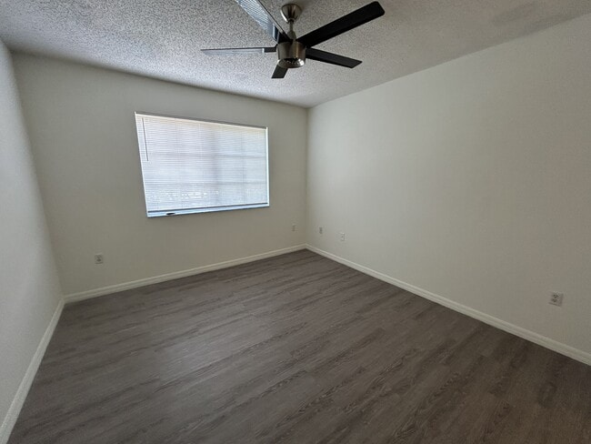 Building Photo - 2360 E Preserve Way