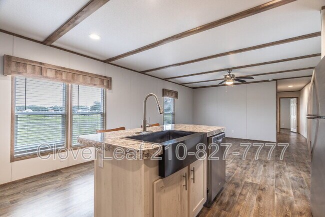 Building Photo - 417 Co Rd 6812