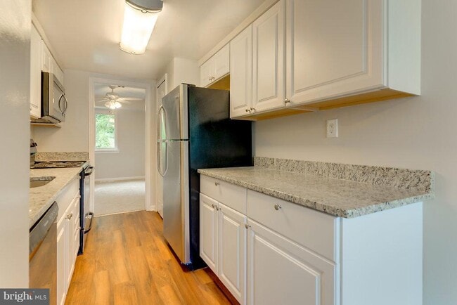 Building Photo - 6047 Bonnie Bern Ct