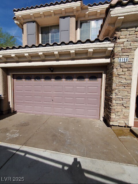 Building Photo - 8198 Rock Meadows Dr