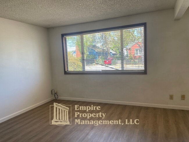 Building Photo - 1278 W 8th Ave