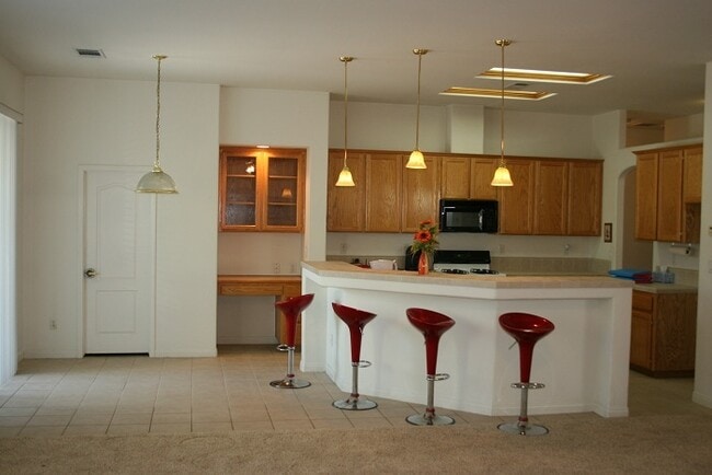 Building Photo - 11917 Roaring River Ave