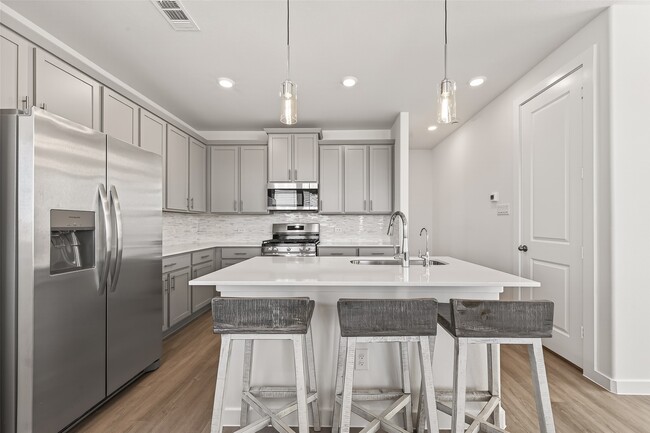 Building Photo - 3223 Loam Ln