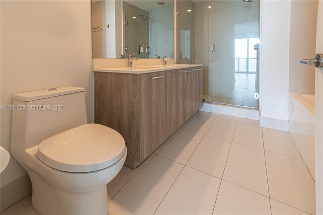 Building Photo - 501 NE 31st St