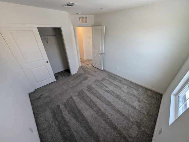 Building Photo - 3659 Almada Ln