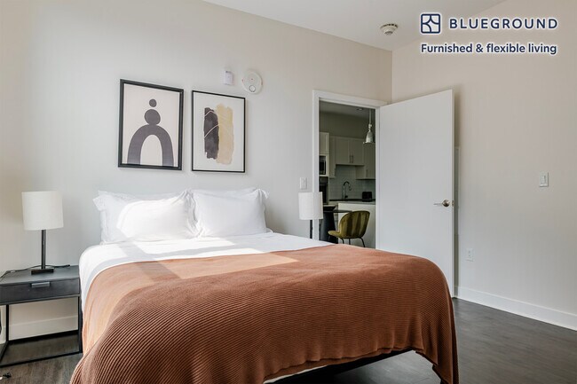 Building Photo - 449 Canal St