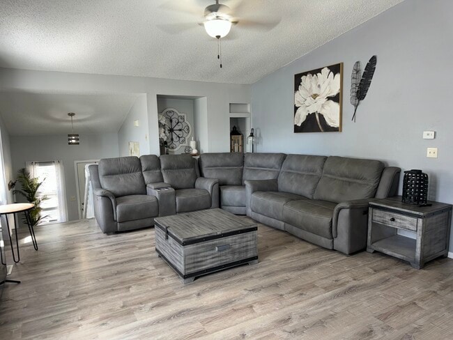 Building Photo - 4666 Witches Hollow Ln