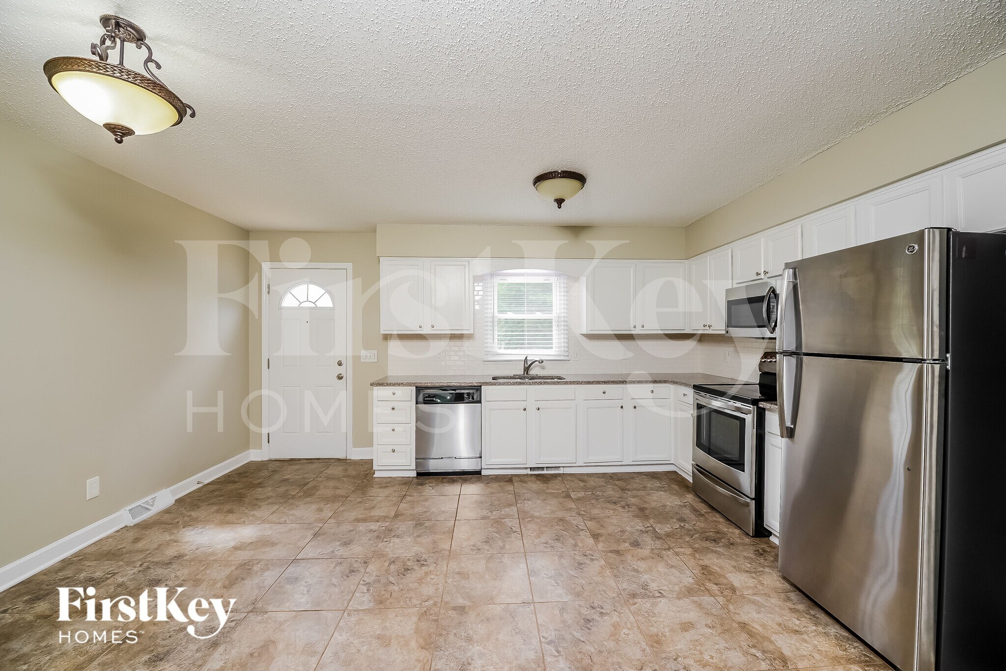 Building Photo - 6020 Stone Bluff Dr