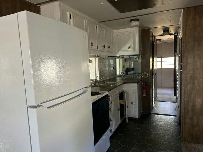 Building Photo - 38706 Daughtery Rd