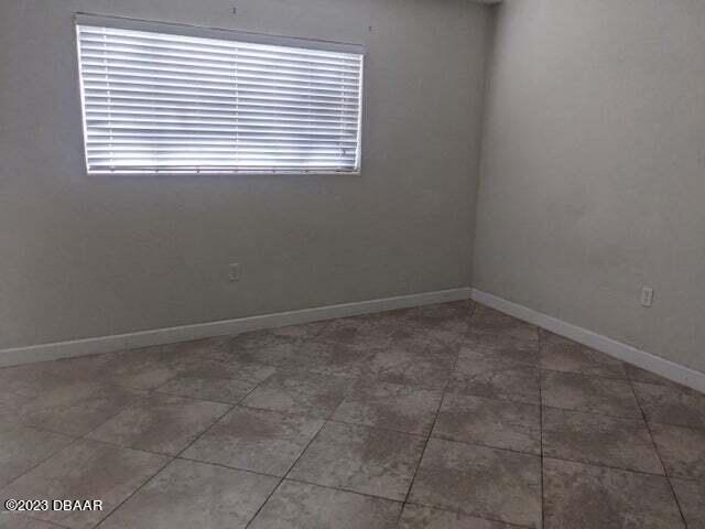 Building Photo - 102 S Peninsula Dr