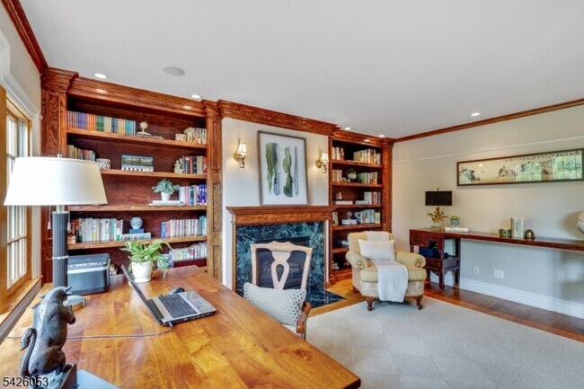 Building Photo - 236 Long Hill Dr