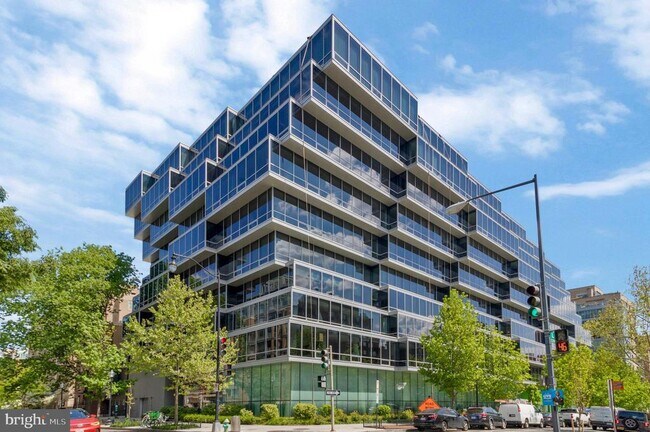 Building Photo - 1111 24th St NW