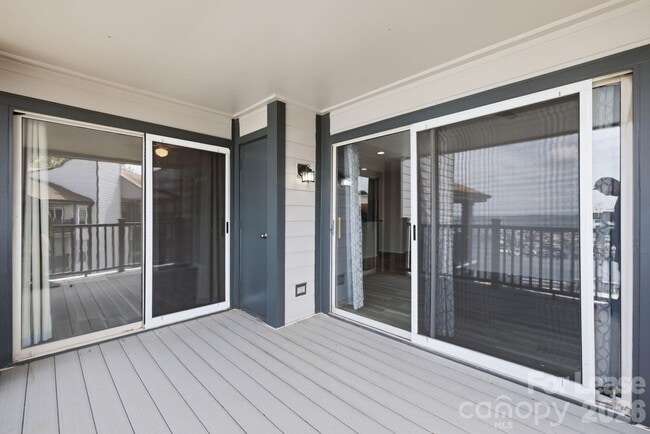 Building Photo - 18865 Vineyard Point Ln