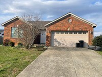 Building Photo - Beautiful renovated home