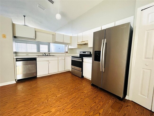 Building Photo - 40 Coventry Ct