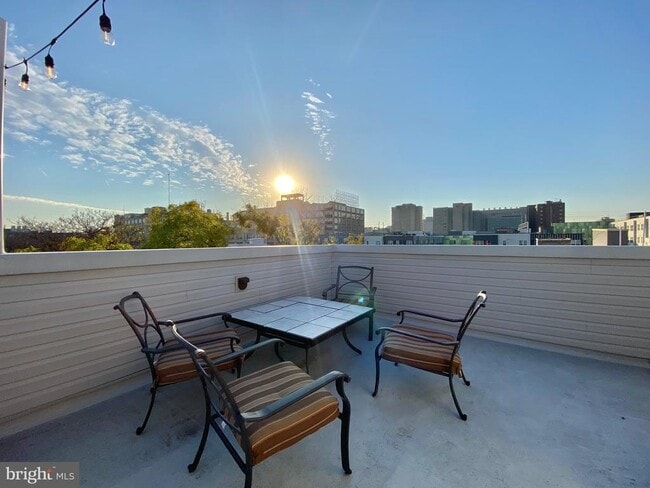 Building Photo - 1932 N 8th St