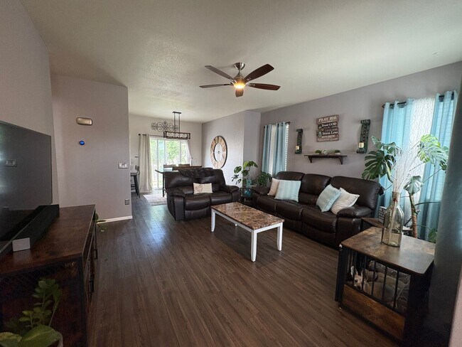 Building Photo - Beautiful 4 Bed 3 Bath in Fountain!!!