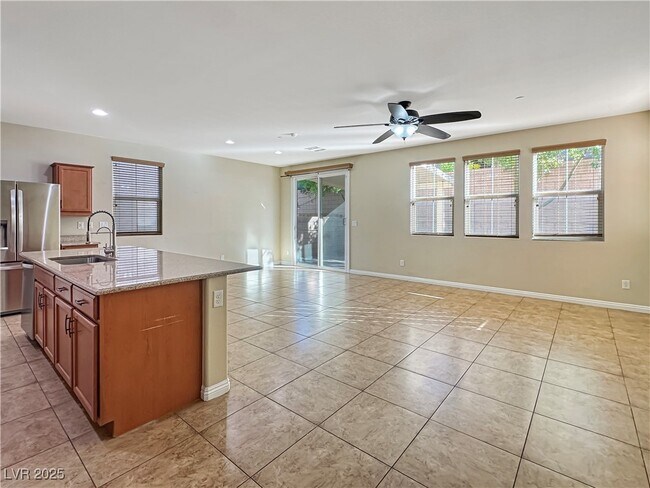 Building Photo - 945 Spiracle Ave