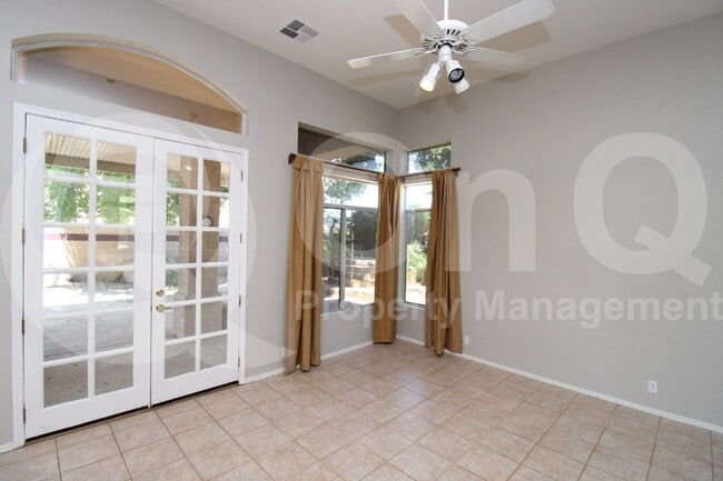 Building Photo - 5997 W Aurora Dr