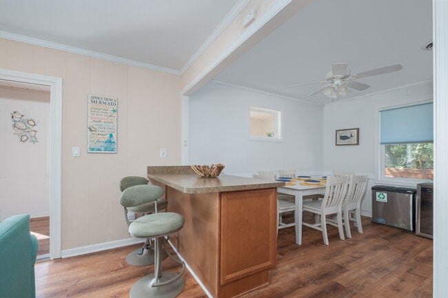 Building Photo - 4327 S Hammerhead Dr