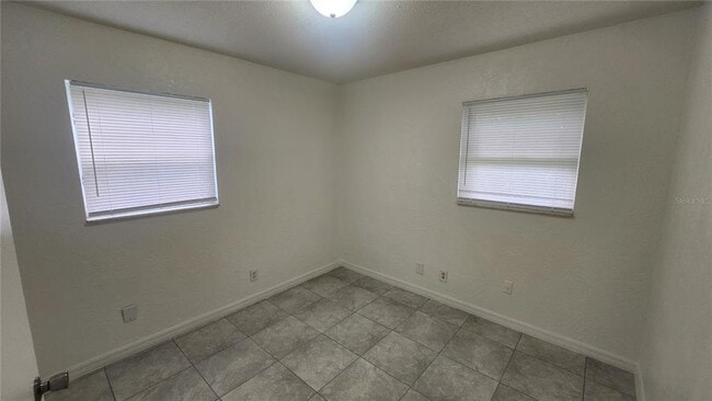 Building Photo - 1079 N Gertrude Ct