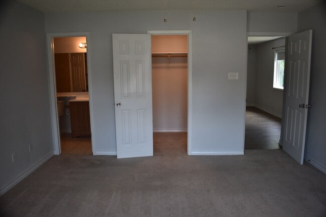 Building Photo - 4 Bd / 2 Bath in Killeen! Convenient to Fo...