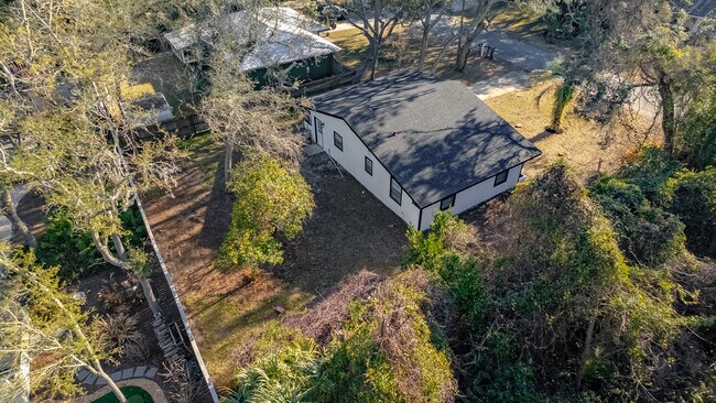 Building Photo - 229 Bonita Rd