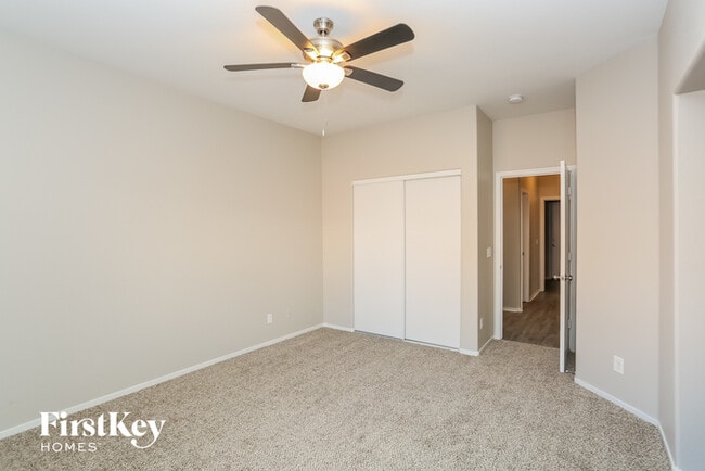 Building Photo - 6233 Highland Gardens Dr