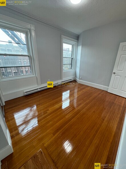 Building Photo - 485 Commonwealth Ave