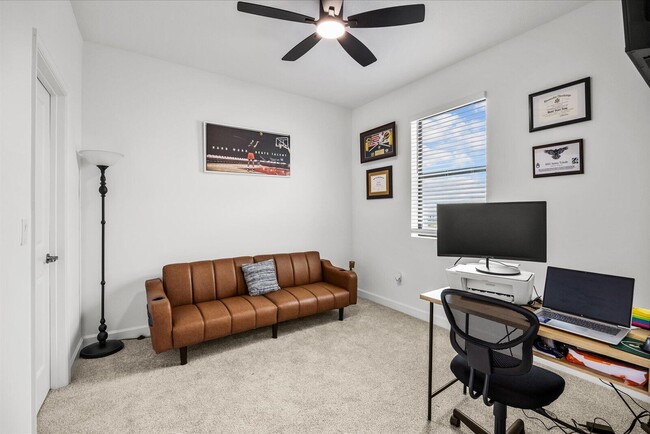 Building Photo - 14042 SW Thorens Dr