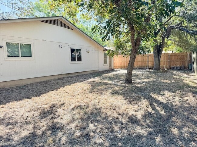 Building Photo - 11910 Stout Oak Trail