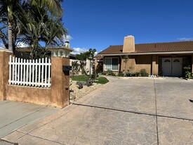 Building Photo - 6563 Park Ridge Blvd