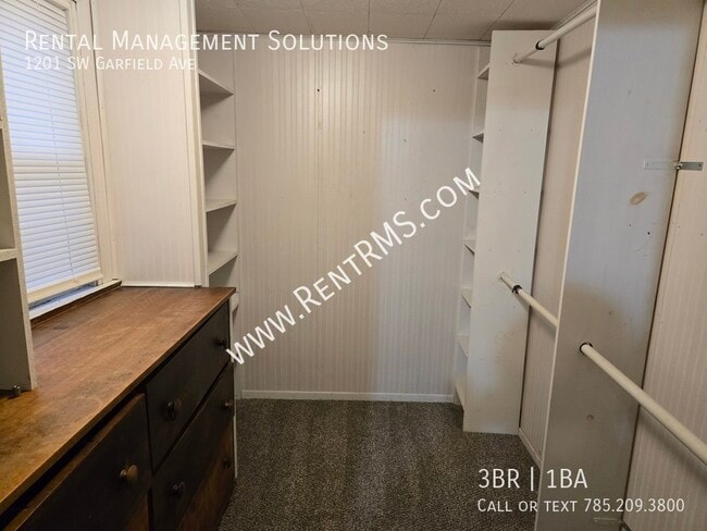 Building Photo - 1201 SW Garfield Ave