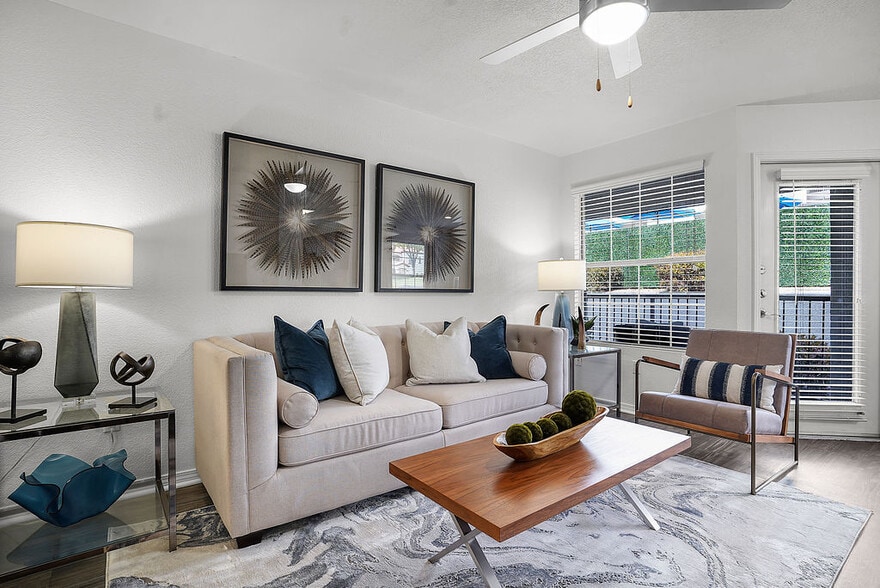 Primary Photo - La Ventana