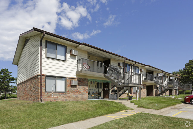 Primary Photo - Highland Meadows Apartment Community