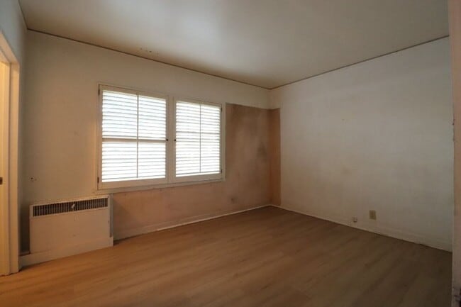 Building Photo - Beautiful Carriage District Rental